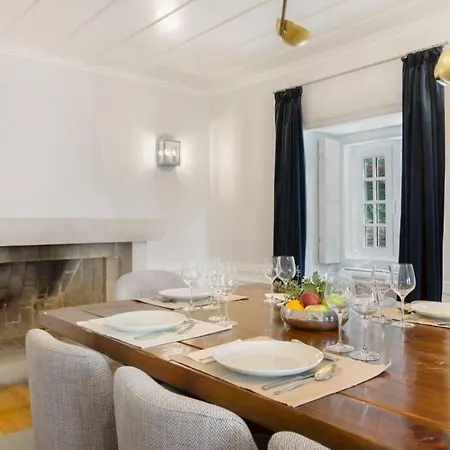 Villa Amazing 4 Bedroom With Pool, View & Garden *