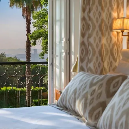 Amazing 4 Bedroom With Pool, View & Garden * Lisbon