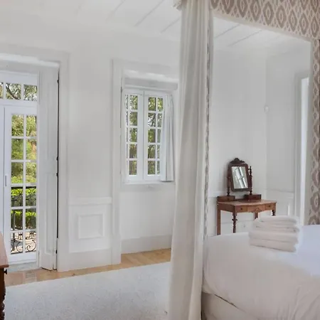 Amazing 4 Bedroom With Pool, View & Garden