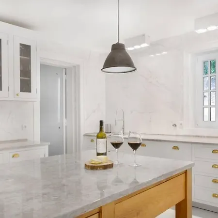 Amazing 4 Bedroom With Pool, View & Garden Villa